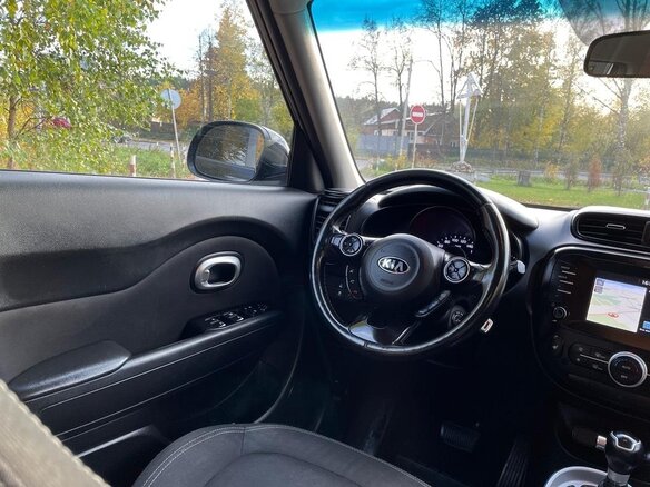 2017 Kia Soul II Рестайлинг, чёрный, 1320000 рублей - вид 8