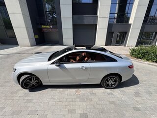 2018 Mercedes-Benz E-Класс 200 V (W213, S213, C238), серебристый, 4350000 рублей, вид 5