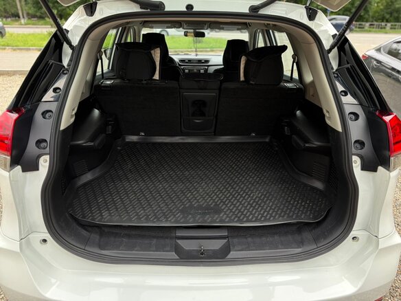 2016 Nissan Rogue II Рестайлинг, белый, 1450000 рублей - вид 15