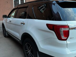 2017 Ford Explorer V Рестайлинг 2, белый, 2590000 рублей, вид 5