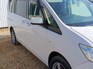 2012 Nissan Serena IV (C26), белый, 1250000 рублей, вид 4