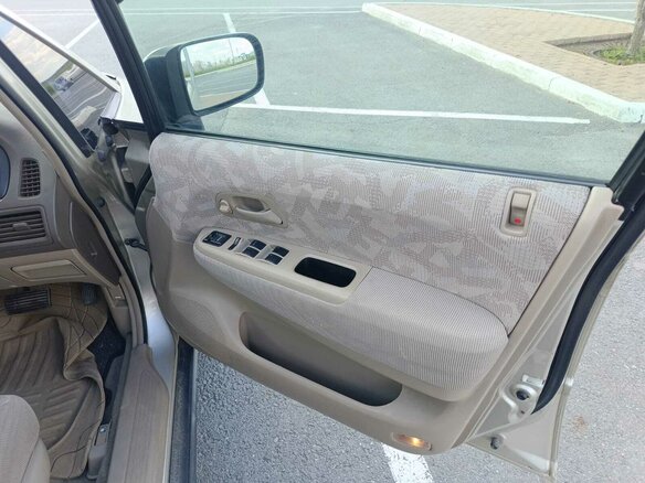 2002 Honda Odyssey II Рестайлинг, бежевый, 580000 рублей - вид 17