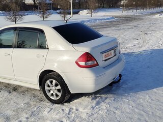 2012 Nissan Tiida I Рестайлинг, белый, 850000 рублей, вид 4