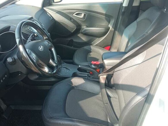 2015 Hyundai ix35 I Рестайлинг, серый, 1350000 рублей - вид 6