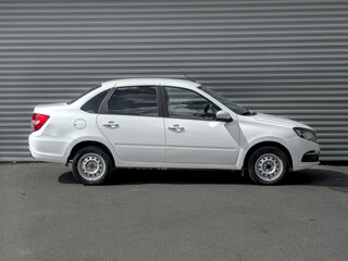 2024 Lada (ВАЗ) Granta I Рестайлинг, белый, 625000 рублей, вид 4