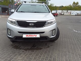 2014 Kia Sorento II Рестайлинг, серебристый, 1600000 рублей, вид 1