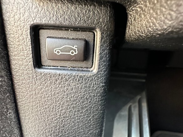 2018 BMW 3 серии Gran Turismo 320d xDrive VI (F3x) Рестайлинг, белый, 2500000 рублей - вид 12
