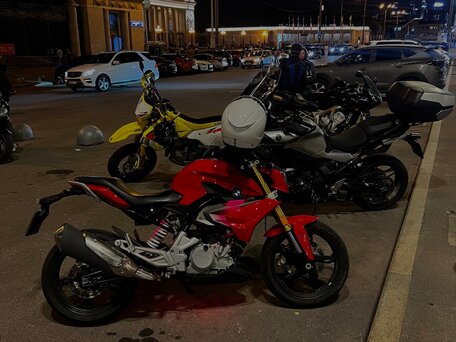 2018 BMW G 310 R, красный, 420000 рублей, вид 3