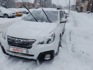 2014 Subaru Outback IV Рестайлинг, белый, 1500000 рублей, вид 3