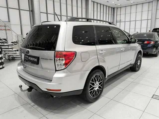 2012 Subaru Forester III Рестайлинг, серебристый, 1299000 рублей, вид 5