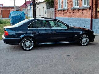 2001 BMW 5 серии 530i IV (E39) Рестайлинг, синий, 1400000 рублей, вид 3