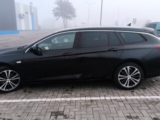 2020 Opel Insignia II, чёрный, 1800000 рублей, вид 4