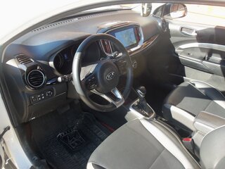 2019 Kia Stonic I, белый, 1790000 рублей, вид 5