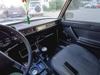 1998 Lada (ВАЗ) 2105, белый, 206000 рублей, вид 5
