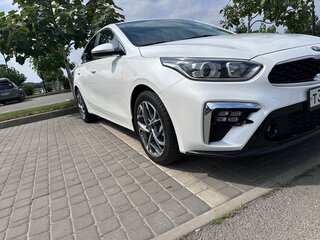 2019 Kia Cerato IV, белый, 1800000 рублей, вид 4