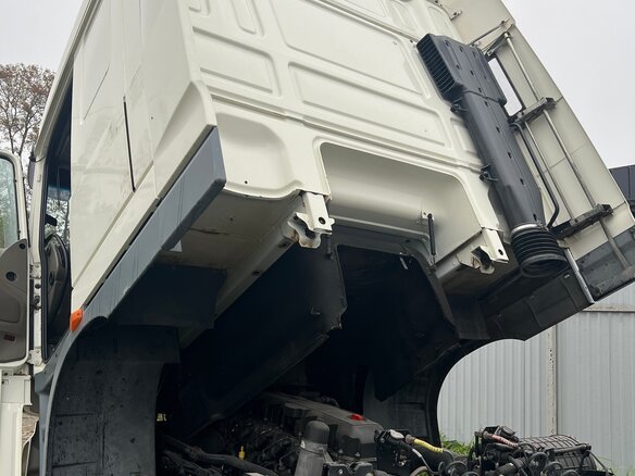 2015 DAF XF 105, белый, 5500000 рублей - вид 7