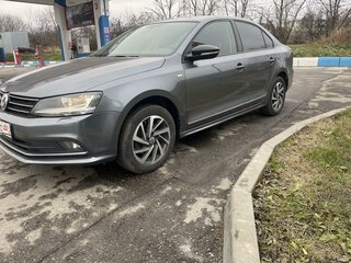 2018 Volkswagen Jetta VI Рестайлинг, серый, 1650000 рублей, вид 3