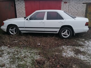 1993 Mercedes-Benz C-Класс 180 (PMS) I (W202), белый, 270000 рублей, вид 3