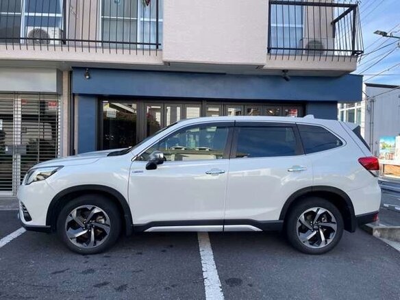 2023 Subaru Forester V Рестайлинг, белый - вид 4