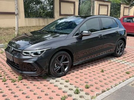 Volkswagen Golf VIII