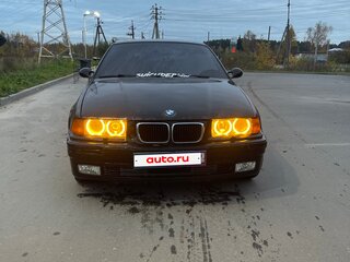 1997 BMW 3 серии 316i III (E36), чёрный, 320000 рублей, вид 2