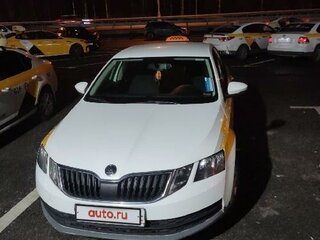 2020 Skoda Octavia III (A7) Рестайлинг, белый, 1750000 рублей, вид 1