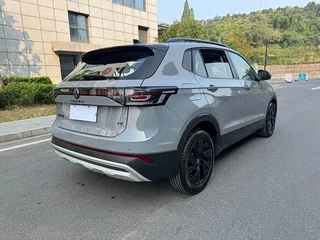 2026 Volkswagen Tharu XR, серый, 2185000 рублей, вид 3