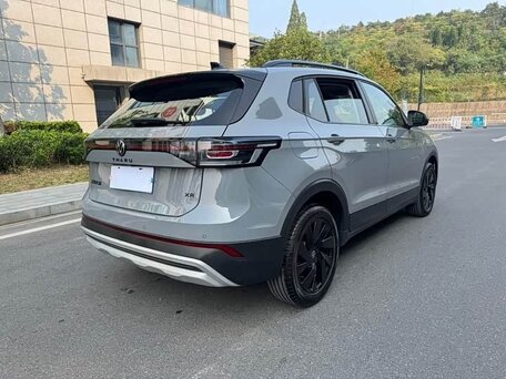 2026 Volkswagen Tharu XR, серый, 2185000 рублей, вид 3