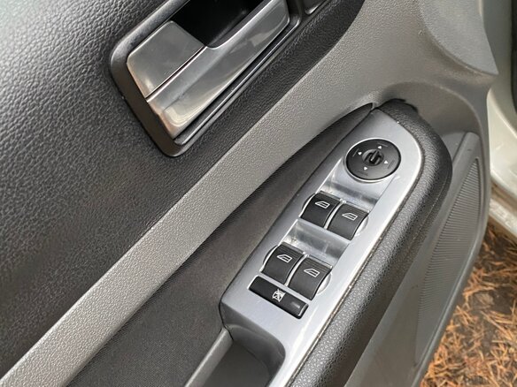 2008 Ford Focus II Рестайлинг, серый - вид 10