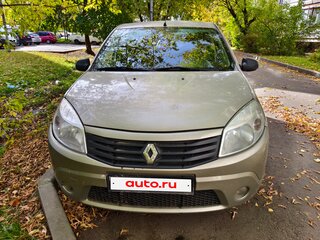 2011 Renault Sandero I, бежевый, 470000 рублей, вид 2
