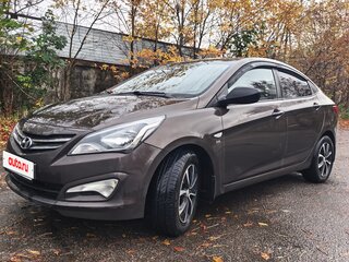 2014 Hyundai Solaris I Рестайлинг, коричневый, 700000 рублей, вид 1