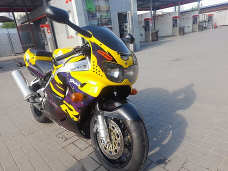 1998 Honda CBR 900RR Fireblade, жёлтый, 365000 рублей, вид 4