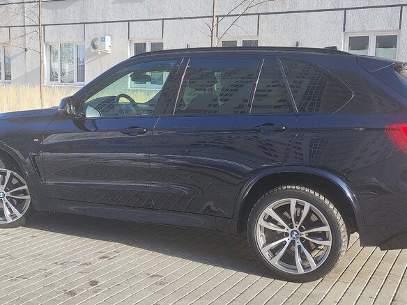 2015 BMW X5 40d III (F15), чёрный, 3299000 рублей - вид 5