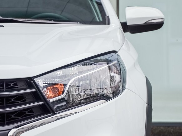 2021 Lada (ВАЗ) Vesta SW Cross I, белый - вид 6