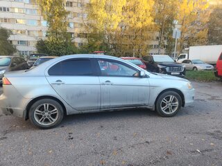 2013 Mitsubishi Lancer X Рестайлинг, серебристый, 550000 рублей, вид 2