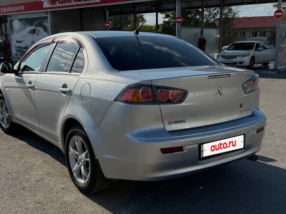 2010 Mitsubishi Lancer X, серебристый, 780000 рублей - вид 4