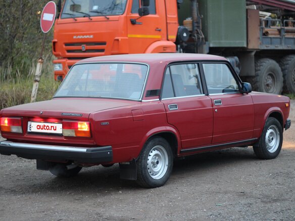 1997 Lada (ВАЗ) 2107, красный, 500000 рублей - вид 8