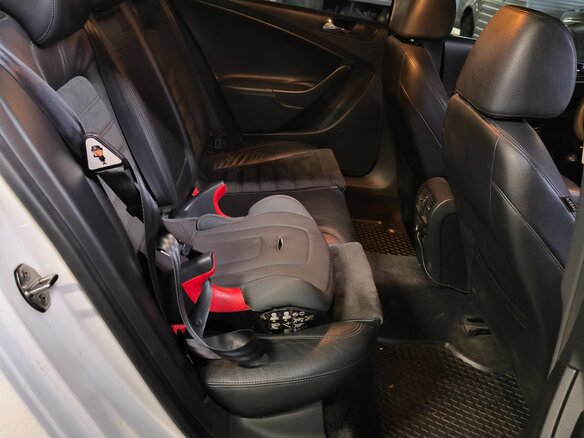 2008 Volkswagen Passat B6, белый, 830000 рублей - вид 12