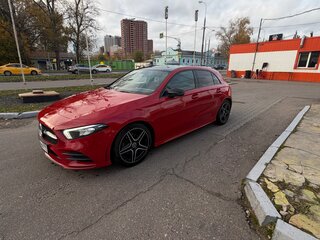 2018 Mercedes-Benz A-Класс 200 IV (W177), красный, 2050000 рублей, вид 3