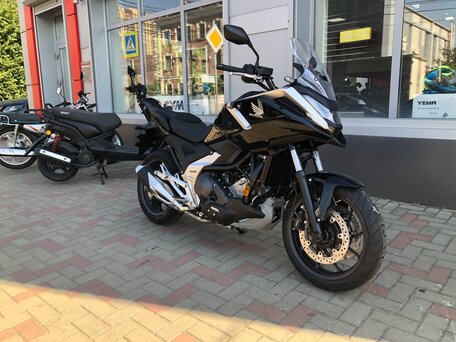 2025 Honda NC 700X, чёрный, 1500000 рублей, вид 2