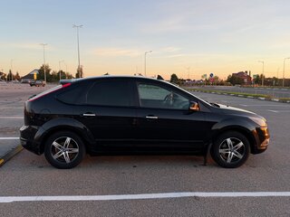 2009 Ford Focus II Рестайлинг, чёрный, 520000 рублей, вид 4