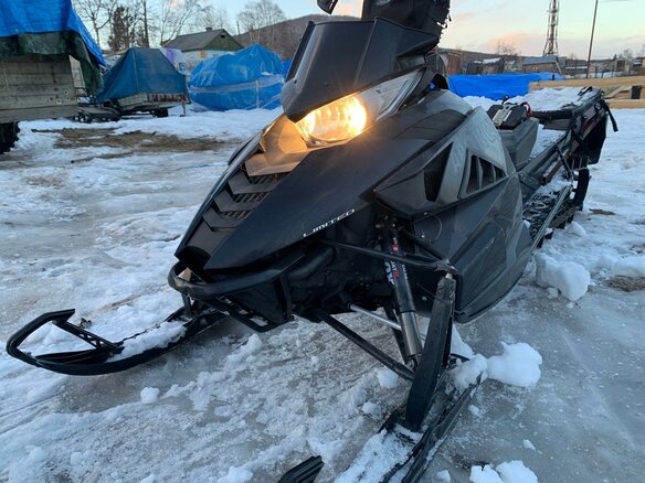 2012 Arctic Cat M-Series, чёрный, 650000 рублей - вид 10