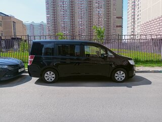 2012 Honda Stepwgn IV Рестайлинг, чёрный, 1850000 рублей, вид 4