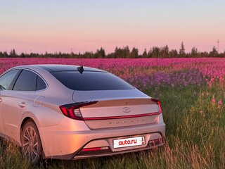 2021 Hyundai Sonata VIII (DN8), серебристый, 2900000 рублей, вид 5