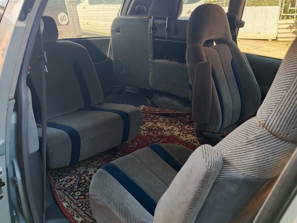 1994 Toyota Previa I (XR10, XR20), серый, 500000 рублей - вид 8