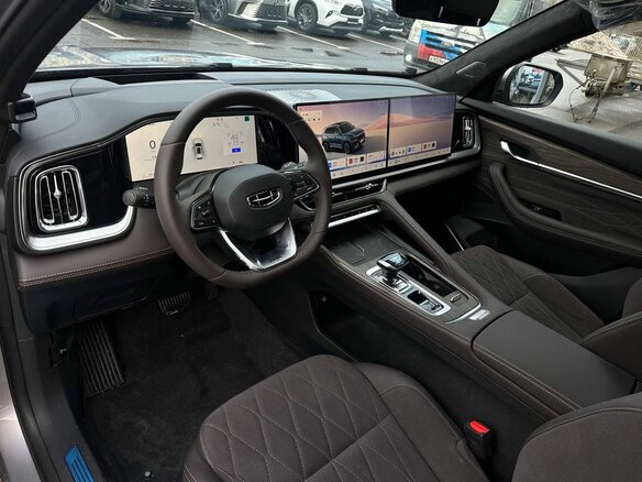 2026 Geely Monjaro (Xingyue L) I Рестайлинг 2 (China Market), серебристый, 4600000 рублей - вид 16