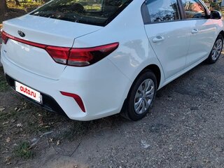 2018 Kia Rio IV, белый, 1100000 рублей, вид 4