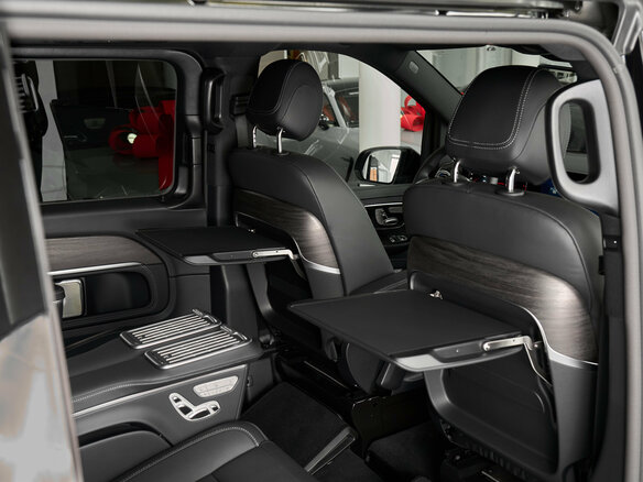 2026 Mercedes-Benz V-Класс 300 d экстра длинный III (W447) Рестайлинг 2, чёрный - вид 17