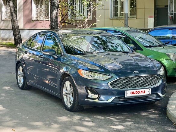 2018 Ford Fusion (North America) II Рестайлинг, синий, 1300000 рублей