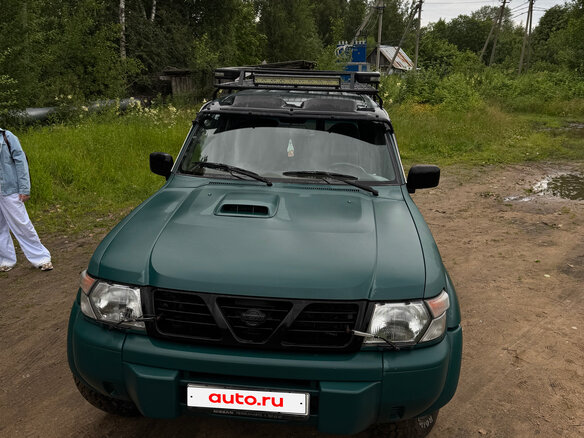 1998 Nissan Patrol V (Y61), зелёный, 900000 рублей - вид 3